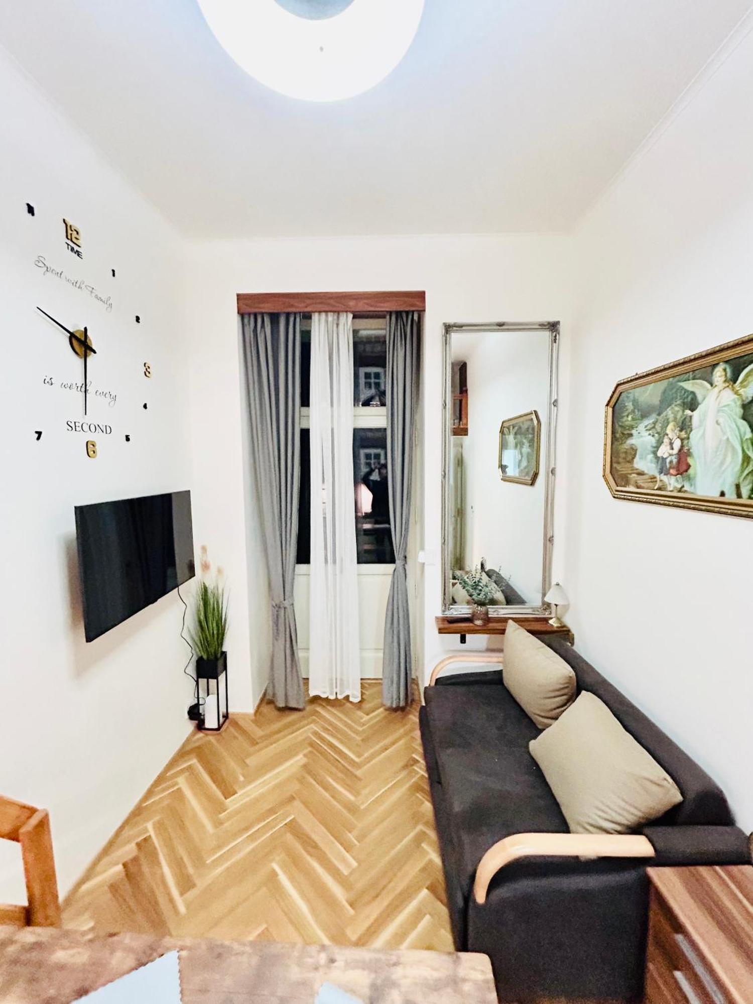 Cozy Design Homestay With Terrace Prague Extérieur photo