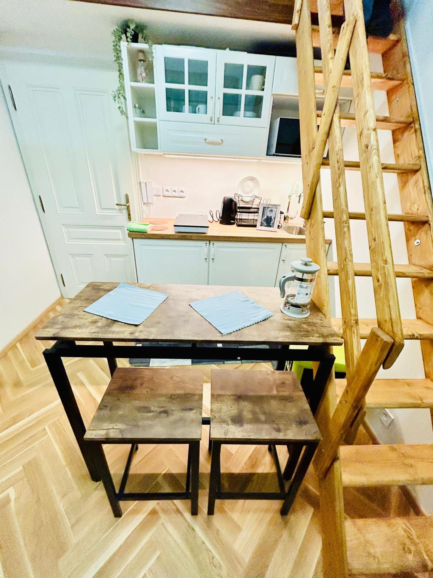 Cozy Design Homestay With Terrace Prague Extérieur photo